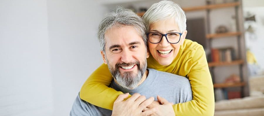 How to Care for White or Gray Hair Naturally?